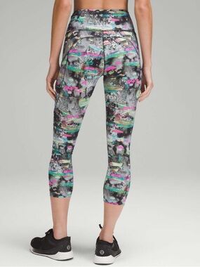 Lululemon Fast and Free High Rise Crops size 2